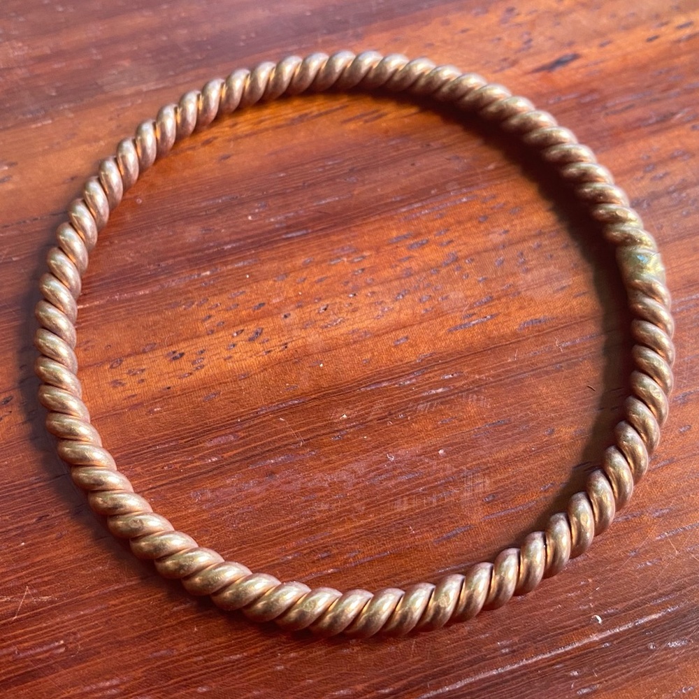 432 MHz Cubit Twisted Copper Bangle Bracelet